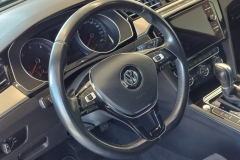 0021_Volkswagen_Passat_Seda