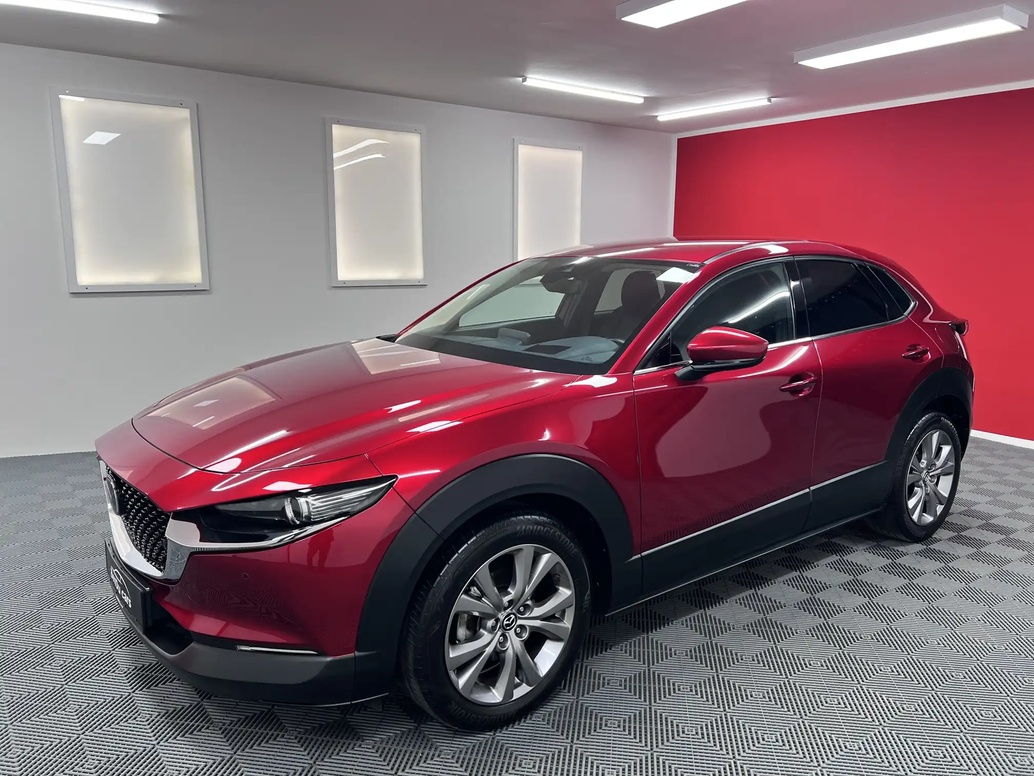 0001_MazdaCX30_2021_RED_MAN