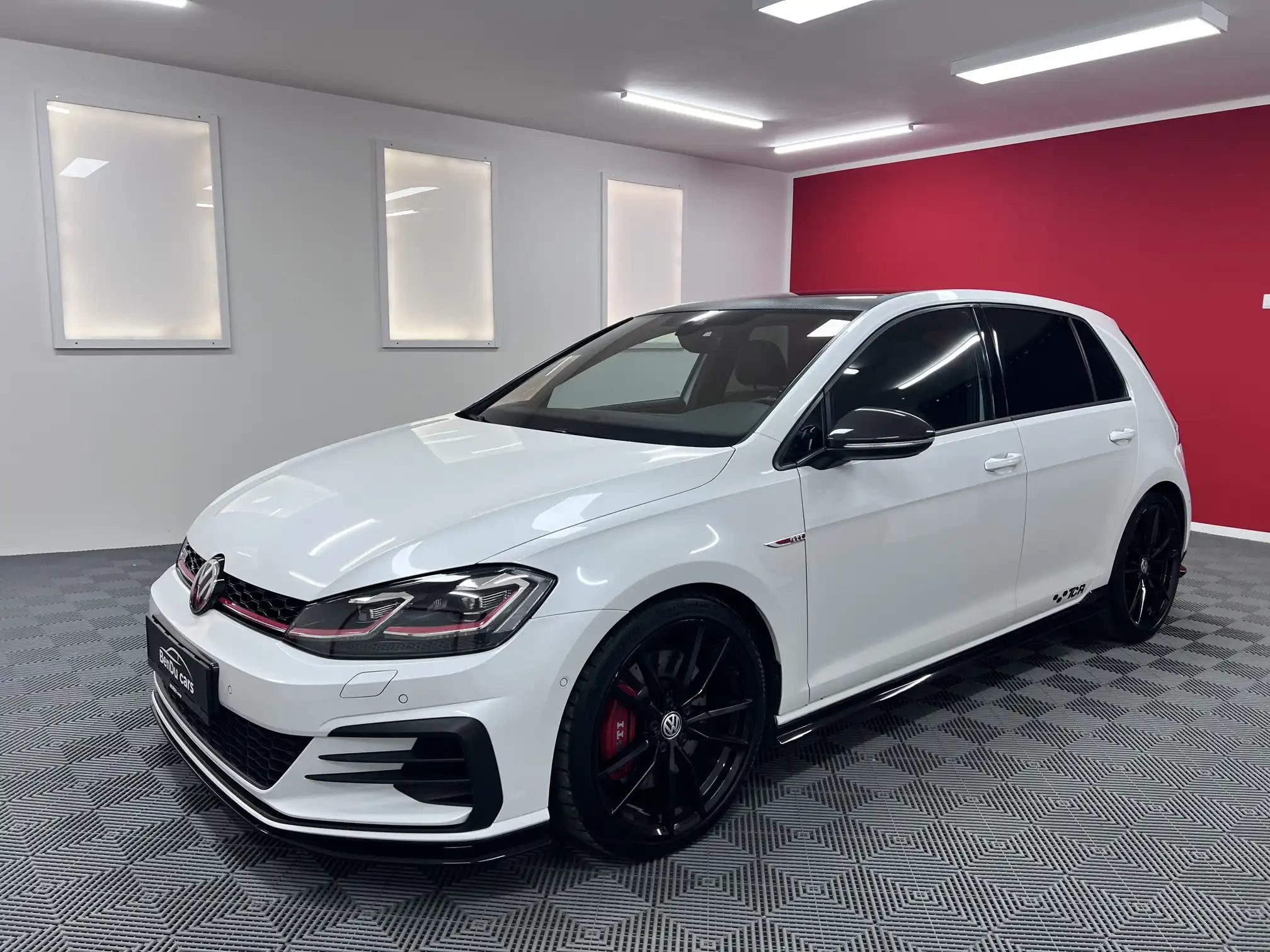 0001_VW_GOLF_GTI_TCR_2020